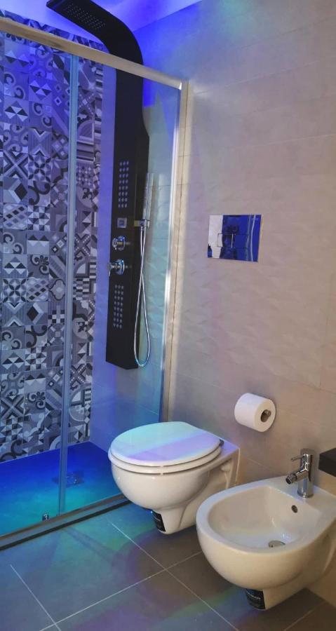 Domus Leone Tre Panzió Nápoly Kültér fotó