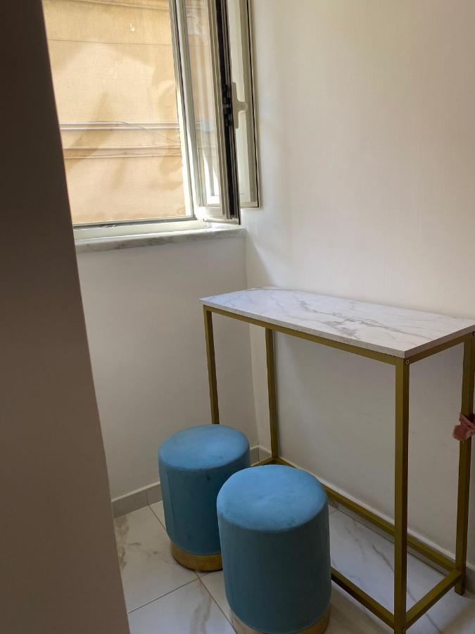 Domus Leone Tre Panzió Nápoly Kültér fotó